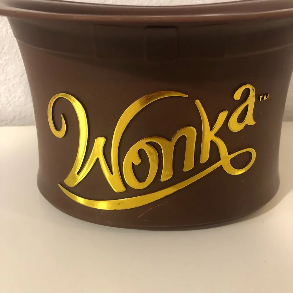 Wonka Top Hat Cinemark Popcorn Bucket - Picture 5 of 7